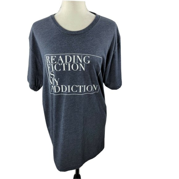 "Reading Fiction Is My Addiction" T-Shirt Large - Picture 1 of 3